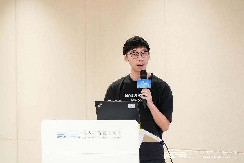 刘翼豪进行科学传播分享