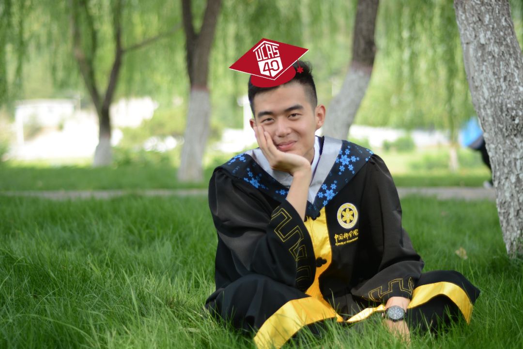 人脸识别生成的国科大四十周年专属学位帽效果